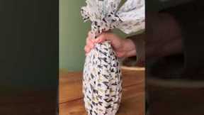 How to gift wrap a wine bottle #hack #giftwrapping