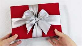 How to tie a ribbon on a gift box