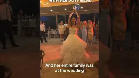 This bride shocked everyone at the wedding 😱