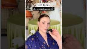 Gift ideas for engaged couples