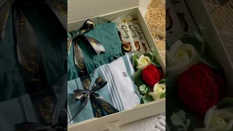 Anniversary gift hamper for parents🌝🤍 #giftforparents #hampers #gifts #anniversary #customizegift