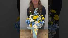 🎁Elevate your gifting game with this unique wine & flower wrap! #diy #tutorial #giftideas #florist