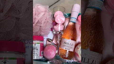 Dollar Tree Gift Idea 💗 #asmr #dollartree #giftideas #giftbox #christmas #valentinesday #birthday