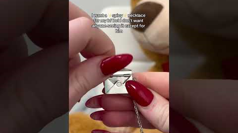 Turn your photo turned into art and embroidered onto this necklace. Best boyfriend gift idea ever 😍