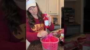 DIY Valentine’s Day gift for girlfriend mom sister friend #diyvalentines wine gift basket ideas