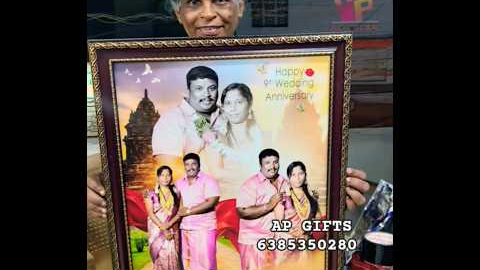 Surprise Gift Frame 😍 | Best Gift Idea 🎁 #shorts #wedding #gifts