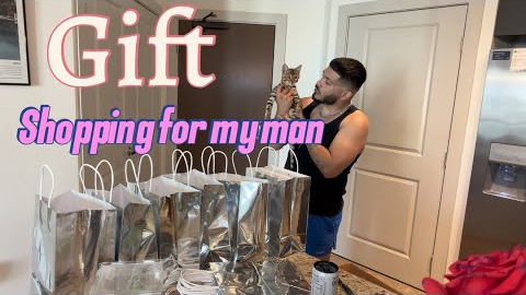Shopping for my boyfriend’s two year anniversary gift